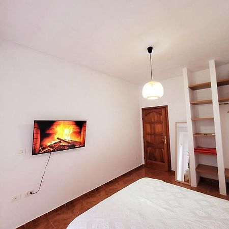 Villa Baka 14 Durrës Exteriör bild