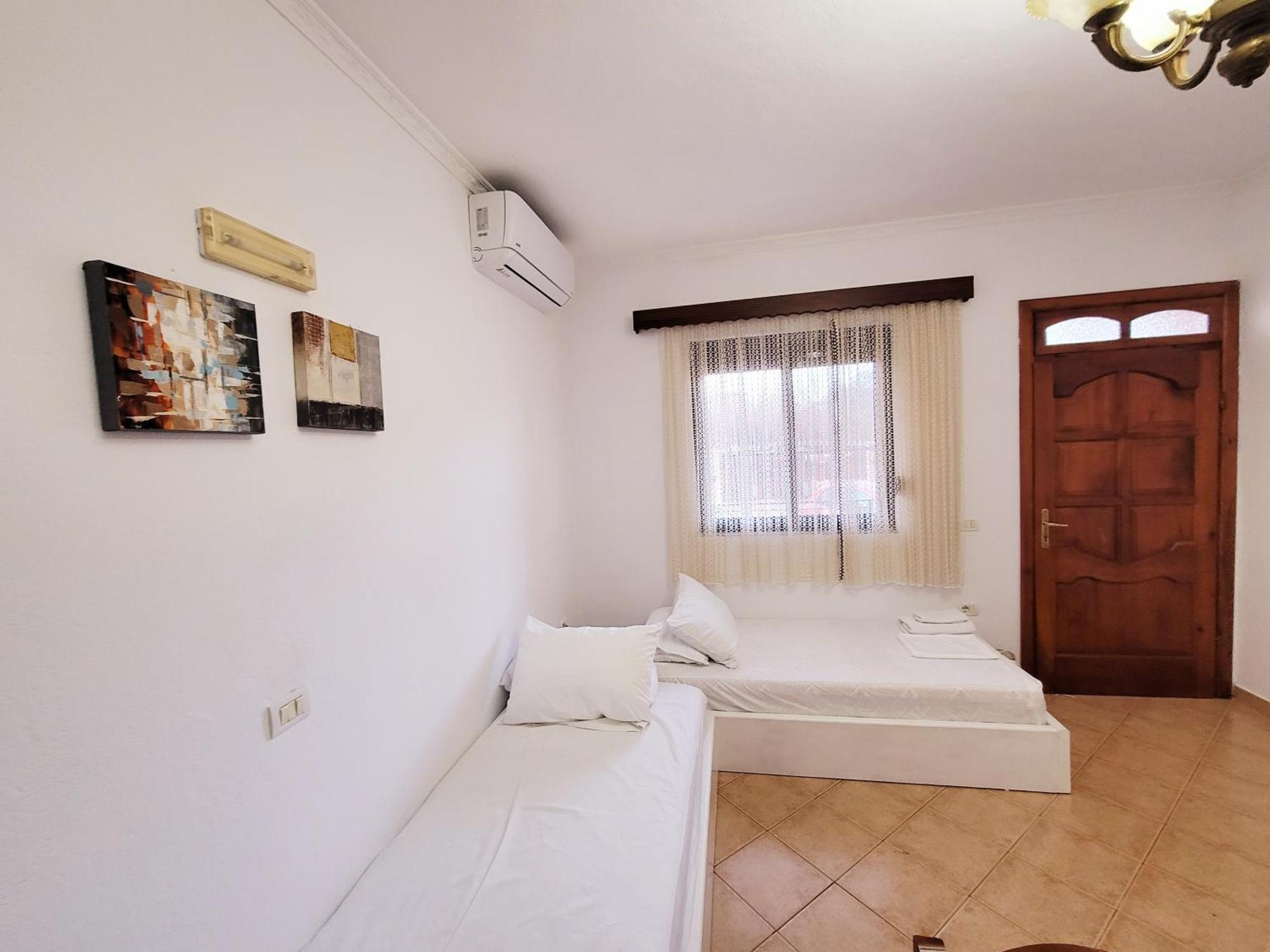 Villa Baka 14 Durrës Exteriör bild